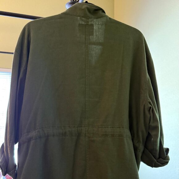 Old Navy Army green linen-type jacket with belt - petite XL - Picture 2 of 4